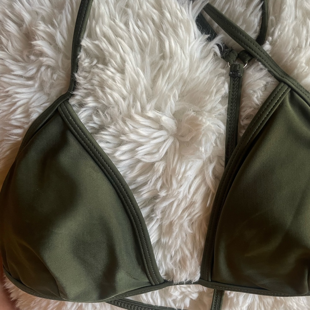 Forever 21 bikini top 👙size large